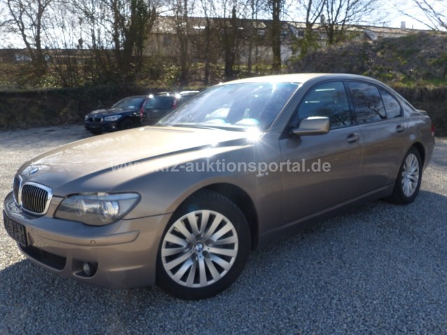 BMW 730