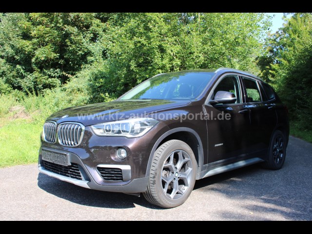 BMW X1 sDrive 18i X Line
