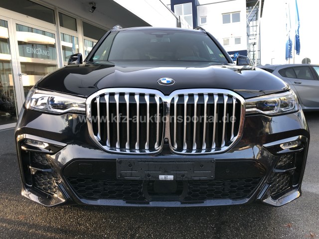 BMW X7 xDrive 40 i M Sport, nahezu Vollausstattung