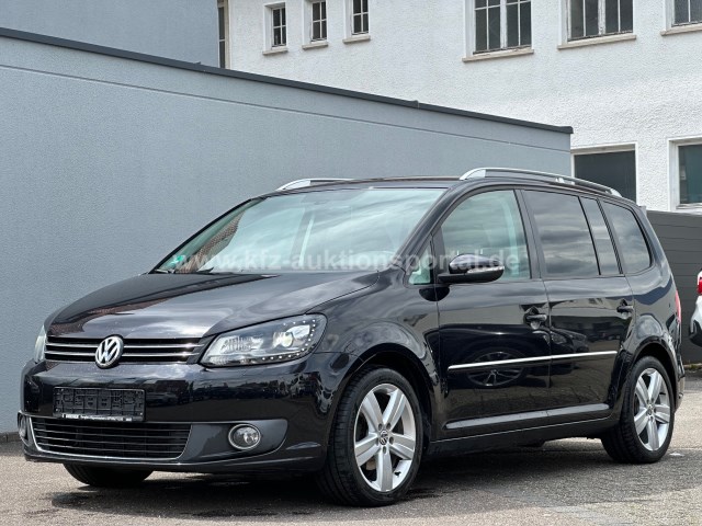 Volkswagen Touran 1.4 Xenon Navi Tempomat Klima 8 Fach Bereift 
