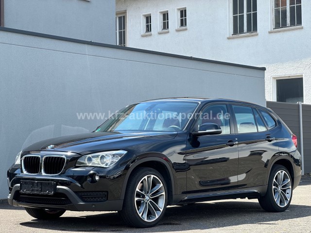 BMW X1 xDr. 20i (E84) Sport Line Navi Xenon Sitzheizung 