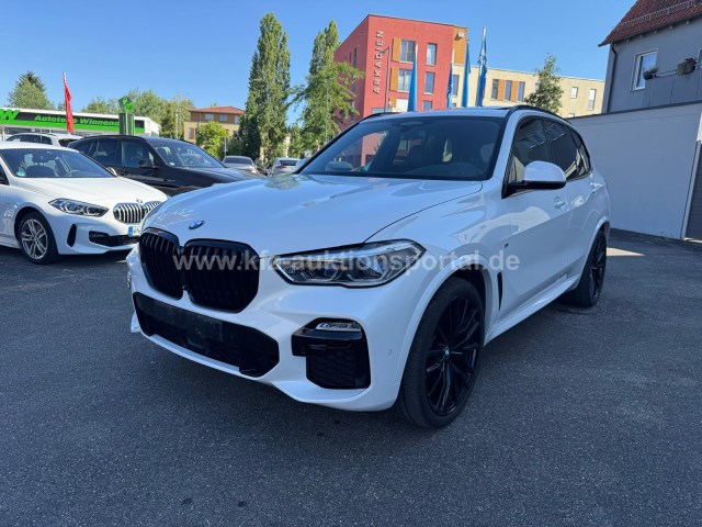 BMW X5 xDr.30d M Sport HeadUp Panorama AHK Soft-Close ACC