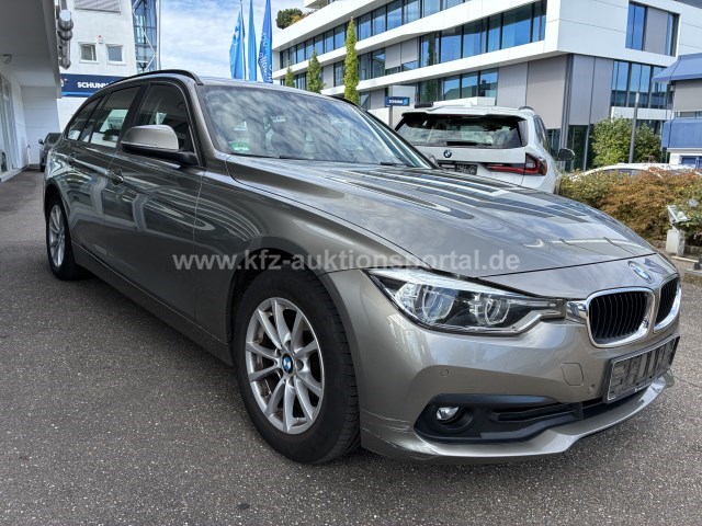 BMW 318 d Advantage Touring 